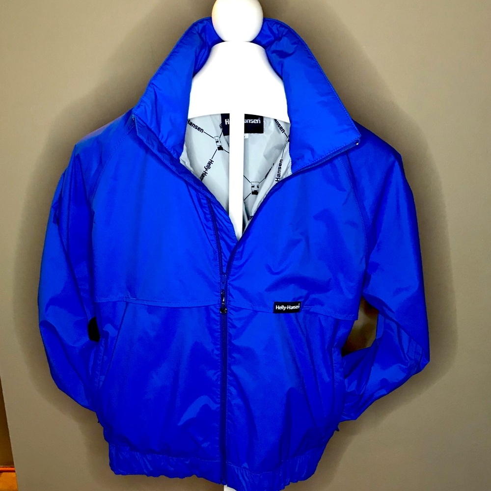 Helly Hansen Lightweight Jacket in Inconic Blue. (L)